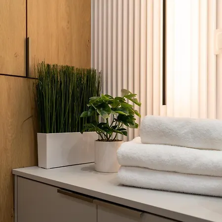 アパート Global Park Royal By Bookinghost カトヴィツェ