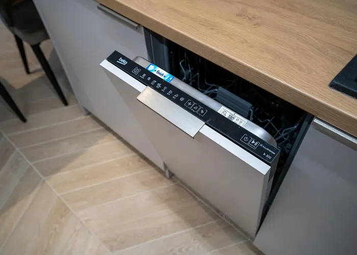 Apartment Global Park Royal By Bookinghost