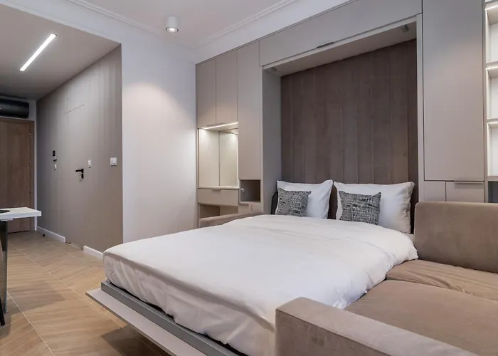 Apartment Global Park Royal By Bookinghost